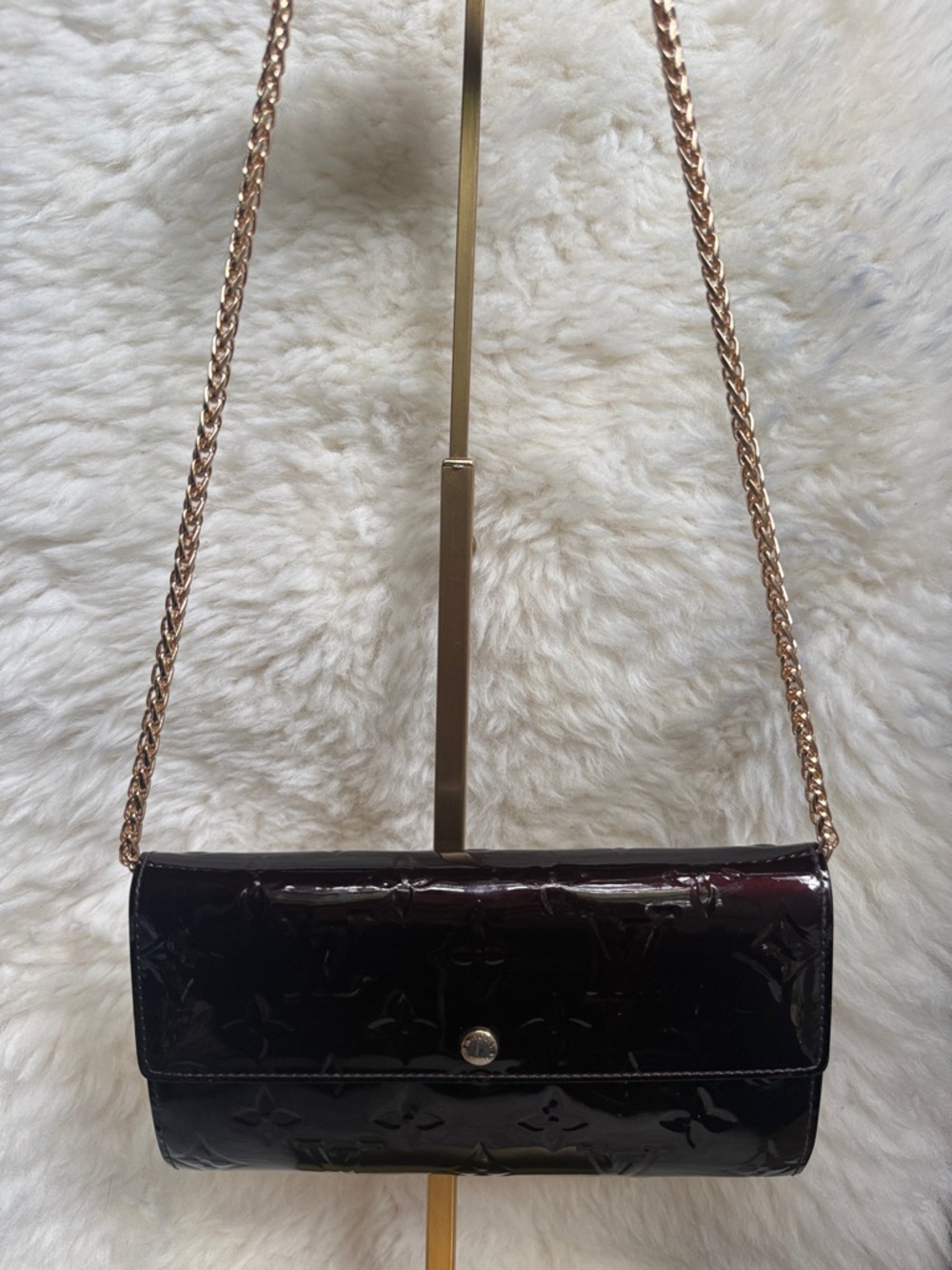 Louis Vuitton Vernis Amarante Sarah Deep Bordeaux Patent Continental Wallet - Picture 8 of 8